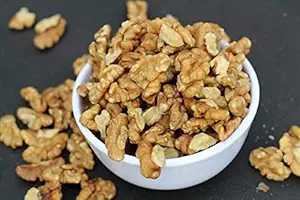 Quarter Walnuts Giri (Akhrot Non-Shell) 500-Gm